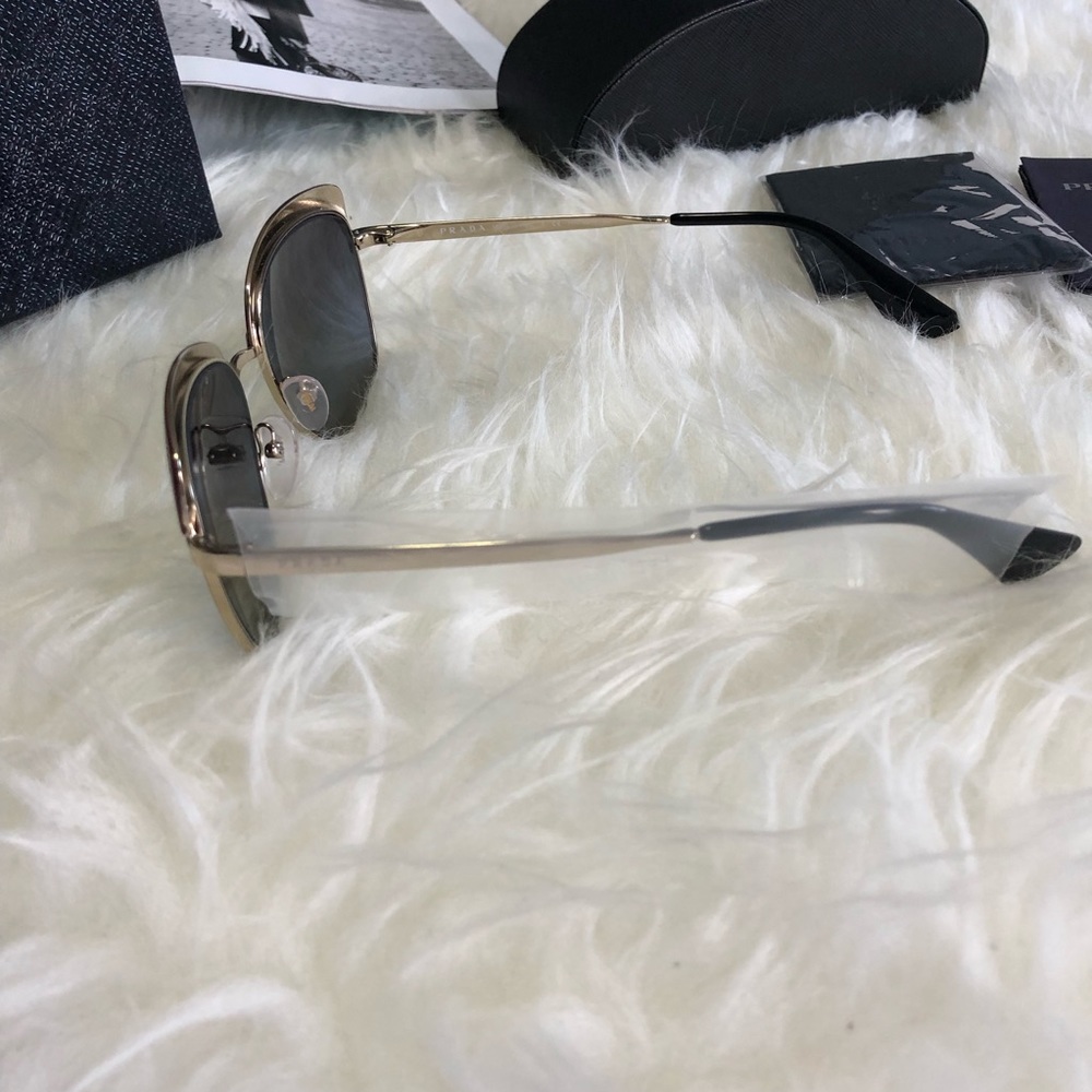 NWT Prada Square Catwalk Sunglasses Gold/Burgundy - Picture 5 of 8